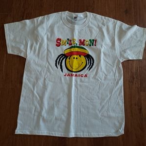 SMILE MON, JAMICA T-Shirt Size XL